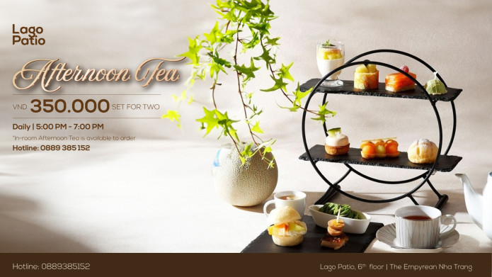 AFTERNOON TEA BY THE SEA